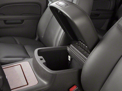 2013 Chevrolet Suburban Base