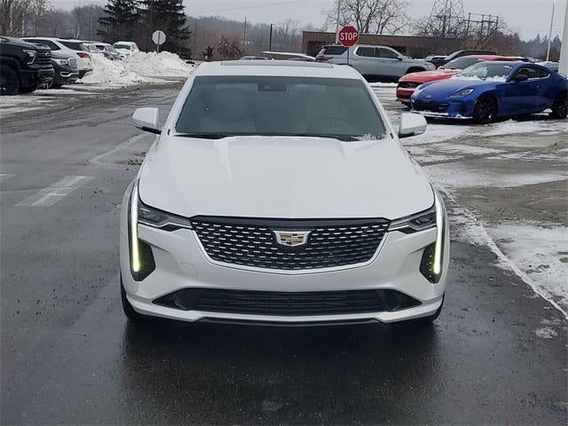 2025 Cadillac CT4 Luxury