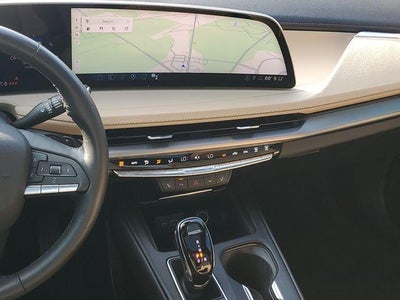 2024 Cadillac XT4 AWD Luxury