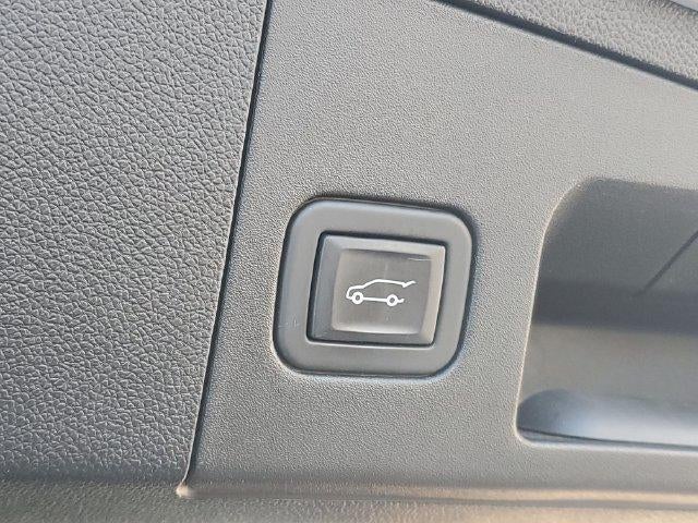 2023 Cadillac XT4 AWD Luxury
