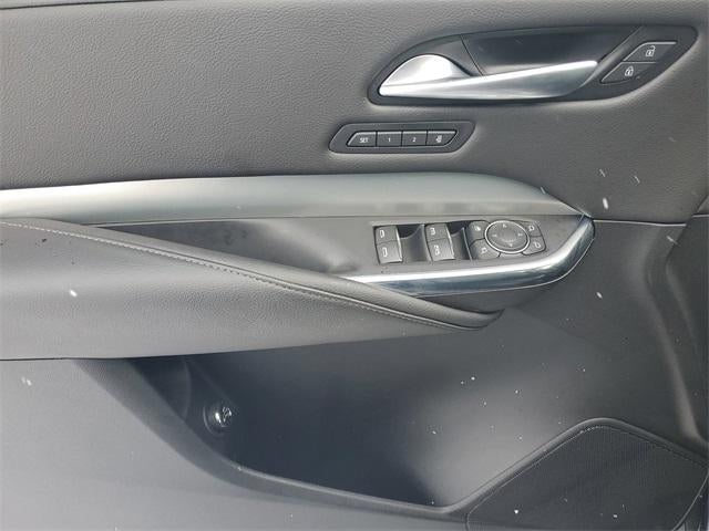 2023 Cadillac XT4 FWD Premium Luxury