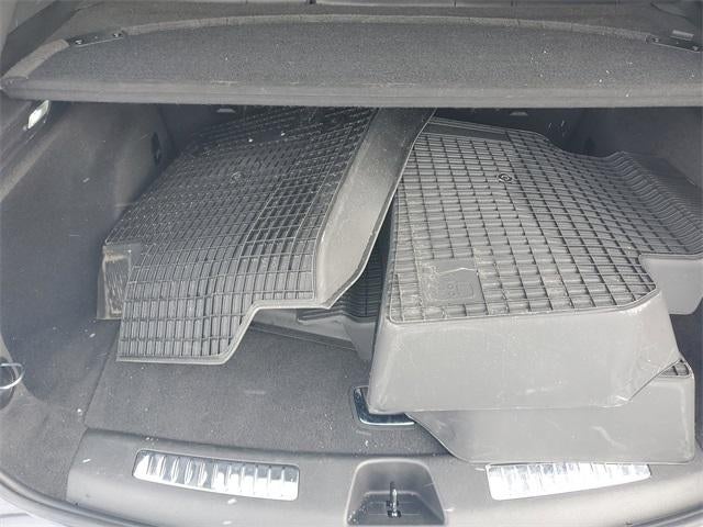 2023 Cadillac XT4 FWD Premium Luxury