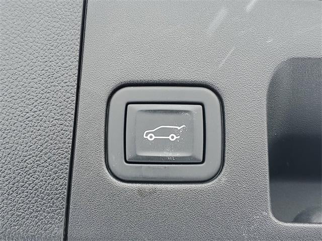 2023 Cadillac XT4 FWD Premium Luxury