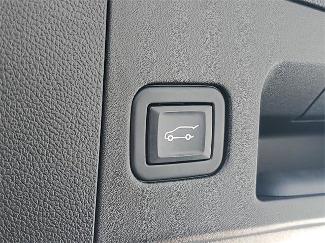 2023 Cadillac XT4 AWD Premium Luxury