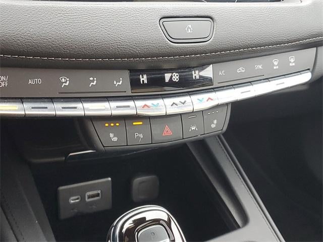 2023 Cadillac XT4 AWD Premium Luxury