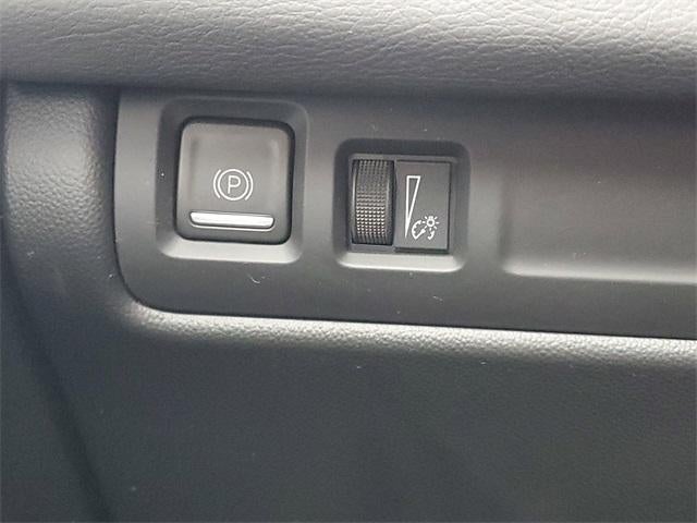 2024 Cadillac XT4 AWD Premium Luxury