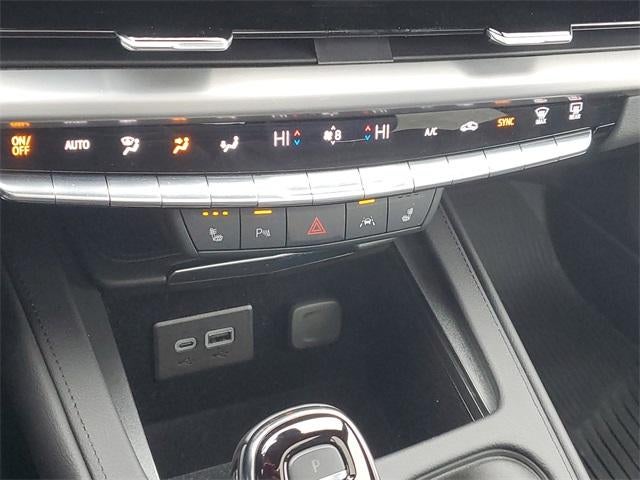 2024 Cadillac XT4 AWD Premium Luxury