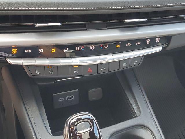 2024 Cadillac XT4 AWD Premium Luxury
