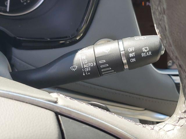 2023 Cadillac XT5 FWD Premium Luxury