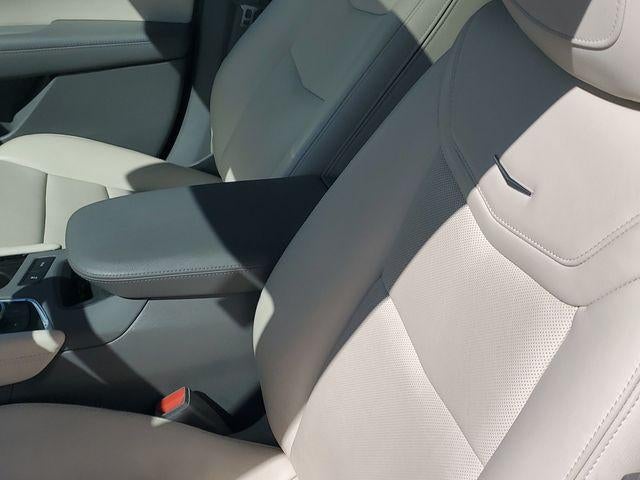 2023 Cadillac XT5 FWD Premium Luxury