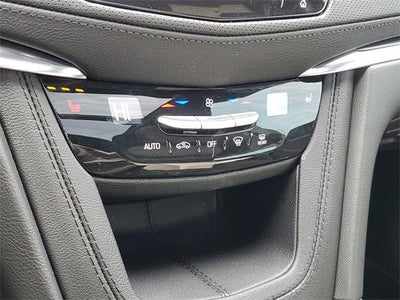 2023 Cadillac XT5 FWD Premium Luxury