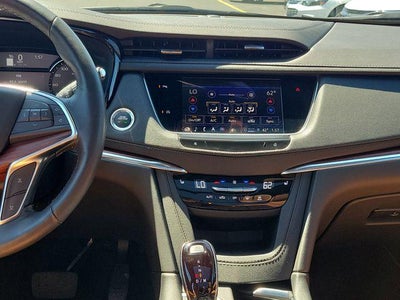 2024 Cadillac XT5 AWD Premium Luxury