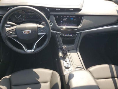 2025 Cadillac XT6 FWD Luxury
