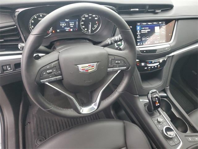 2025 Cadillac XT6 AWD Luxury