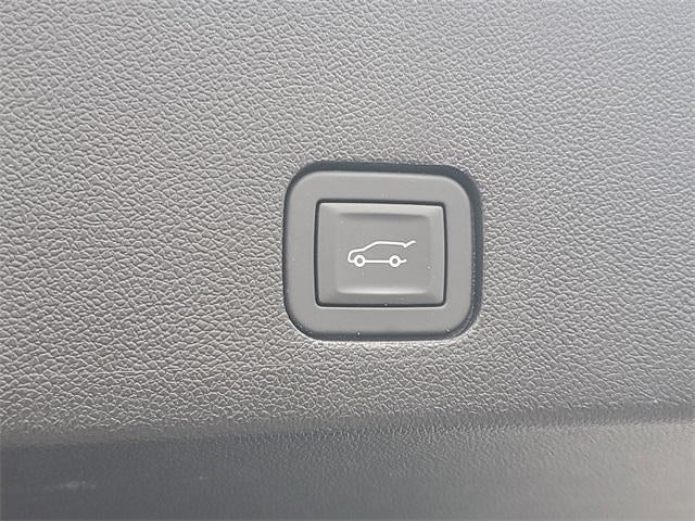 2025 Cadillac XT6 AWD Luxury