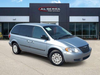 2005 Chrysler Town &amp; Country Base
