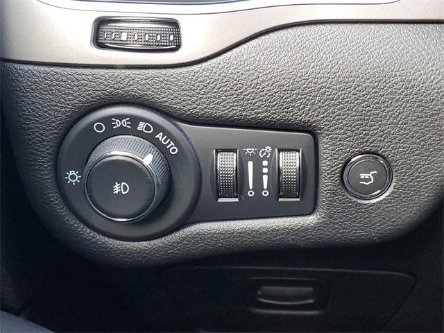 2022 Jeep Cherokee Latitude Lux 4x4