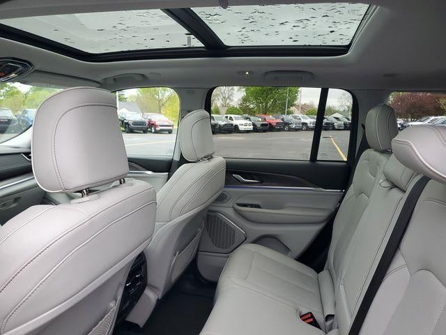 2023 Jeep Grand Cherokee Overland 4x4