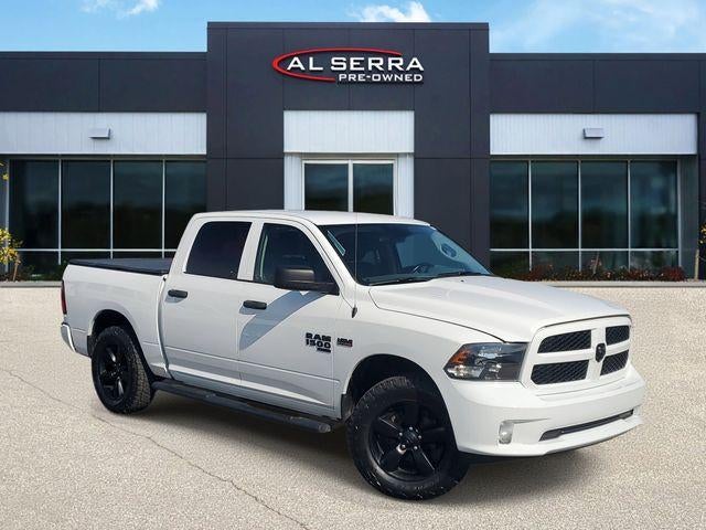 2019 RAM 1500 Classic Express Crew Cab 4x4 5'7's photo