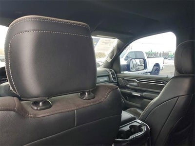 2022 RAM 1500 Laramie Crew Cab 4x2 5'7" Box