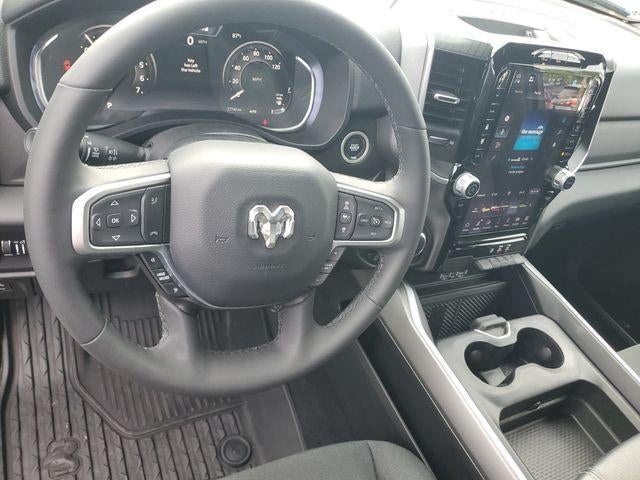 2025 RAM 1500 Big Horn Crew Cab 4x4 5'7" Box