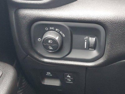2024 RAM 1500 Big Horn Crew Cab 4x4 5'7" Box