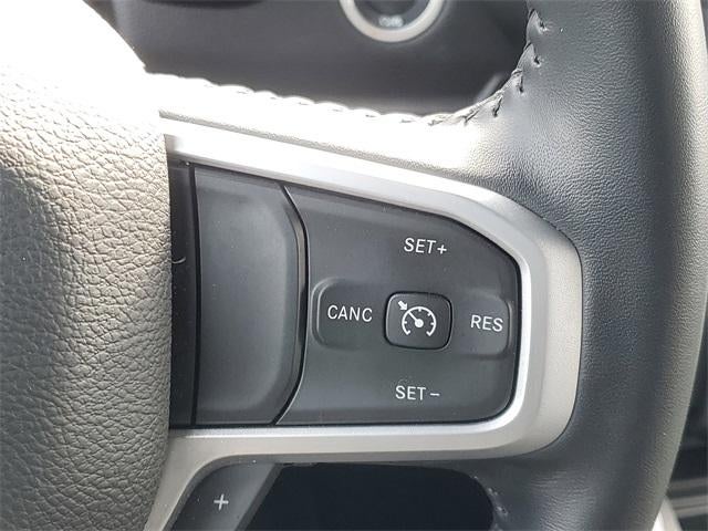 2023 RAM 1500 Big Horn Crew Cab 4x4 5'7" Box