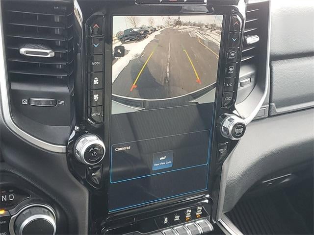 2023 RAM 1500 Big Horn Crew Cab 4x4 5'7" Box