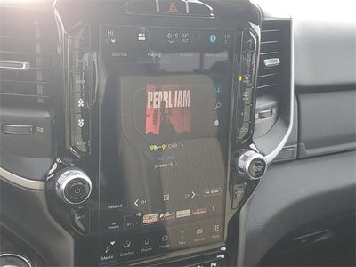 2023 RAM 1500 Big Horn Crew Cab 4x4 5'7" Box