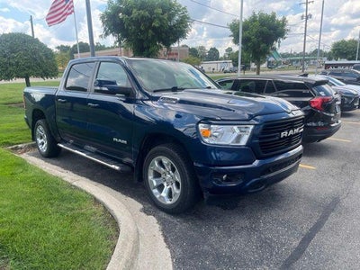 2019 RAM 1500 Big Horn/Lone Star Crew Cab 4x4 5'7" Box