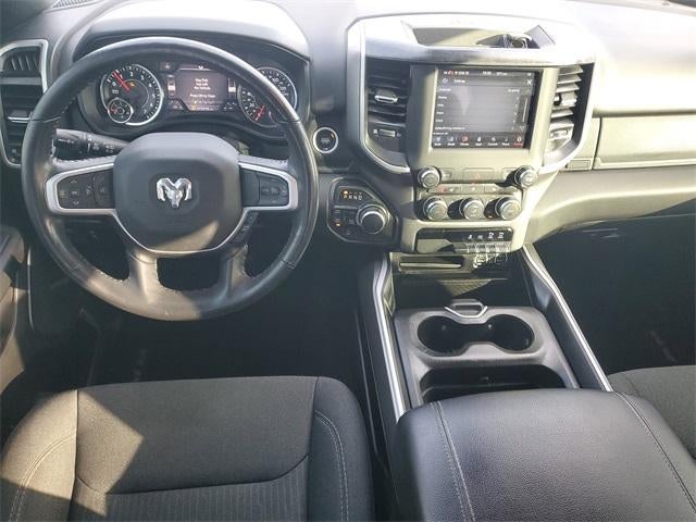 2020 RAM 1500 Big Horn Crew Cab 4x4 5'7" Box