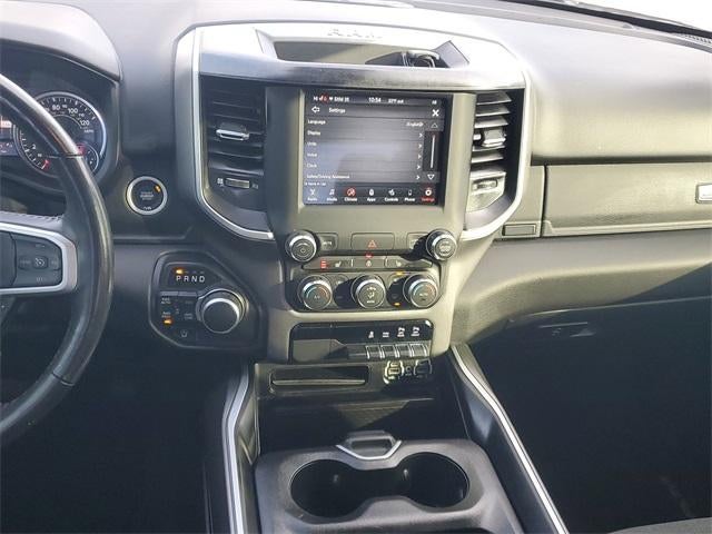 2020 RAM 1500 Big Horn Crew Cab 4x4 5'7" Box