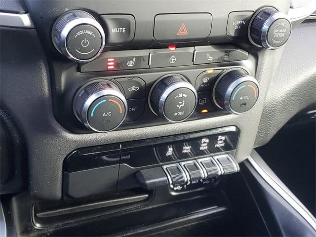 2020 RAM 1500 Big Horn Crew Cab 4x4 5'7" Box