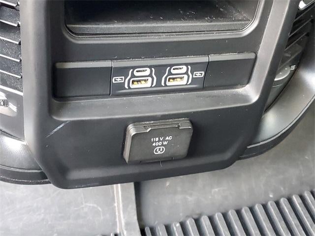 2023 RAM 1500 Laramie Crew Cab 4x4 5'7" Box