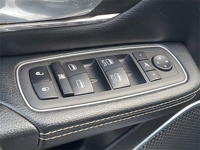 2023 RAM 1500 Laramie Crew Cab 4x4 5'7" Box