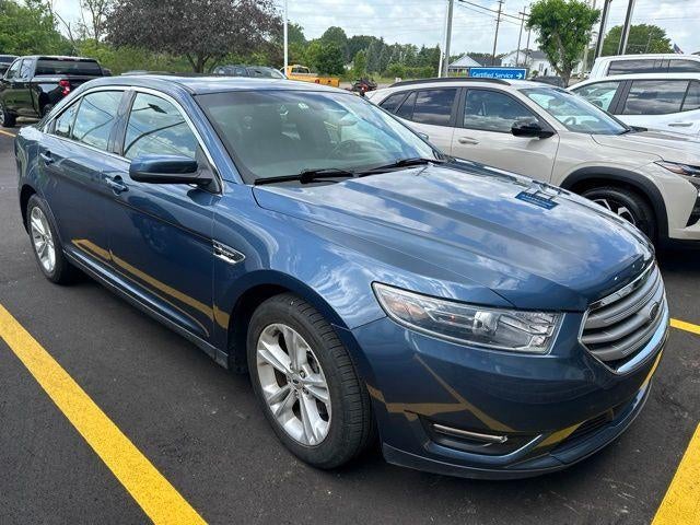 2018 Ford Taurus SEL FWD's photo