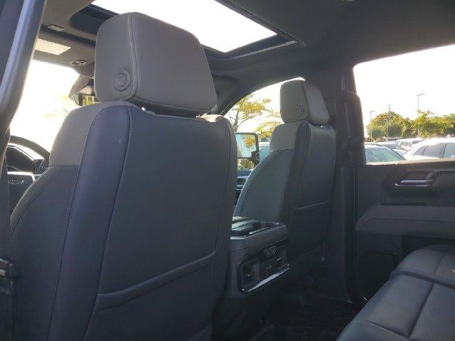 2025 Chevrolet Silverado 2500HD ZR2 - Photo 9