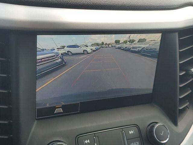 2022 GMC Acadia SLE