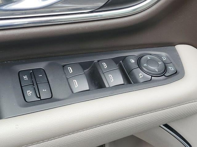 2022 GMC Yukon SLT