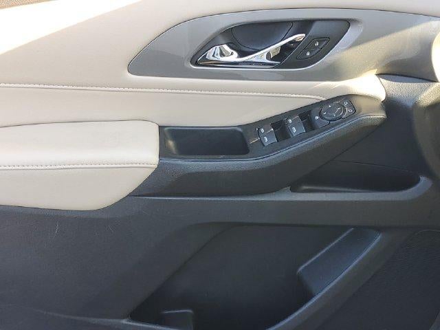 2023 Chevrolet Traverse LS - Photo 15