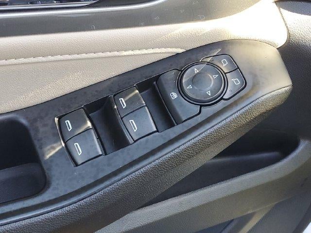 2023 Chevrolet Traverse LS - Photo 16