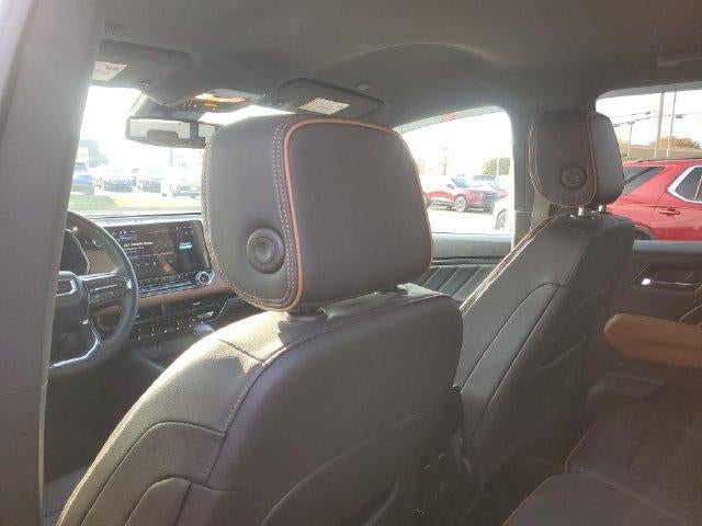 2023 GMC Canyon 4WD AT4