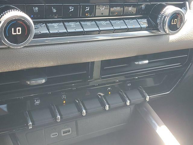 2024 GMC Canyon Denali - Photo 27