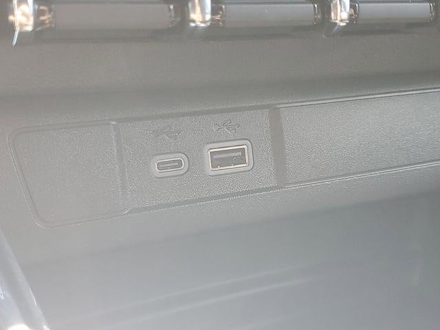 2024 GMC Canyon Denali - Photo 29