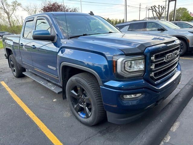 2017 GMC Sierra 4WD Double Cab Standard Box's photo