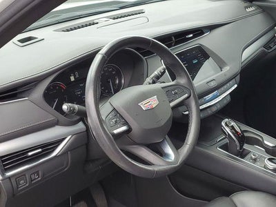 2021 Cadillac XT4 AWD Premium Luxury
