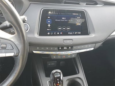 2023 Cadillac XT4 Premium Luxury