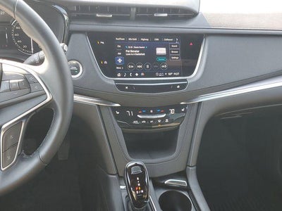 2025 Cadillac XT5 Luxury