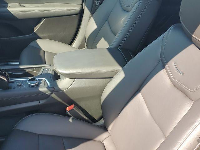 2025 Cadillac XT5 Luxury