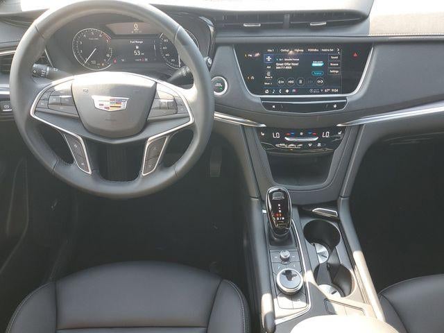 2025 Cadillac XT5 Luxury
